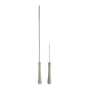 Unclogging needle